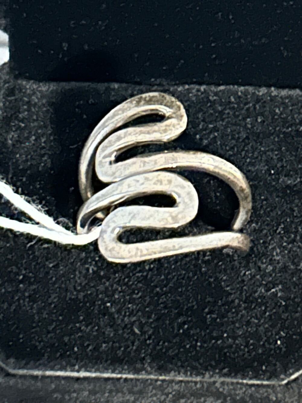 925 Sterling Silver Swirl Ring Size 8 Elegant Modern Statement Ring